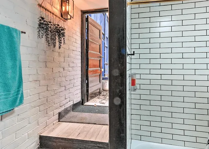 1850S Historic Row House 7Min Train To Nyc With Private Backyard